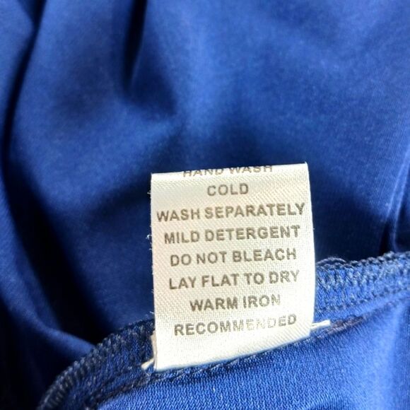 NWOT Joy Joy Elegant Navy Halter Top Womans Medium Flowy Comfort Trendy......... - Picture 8 of 11